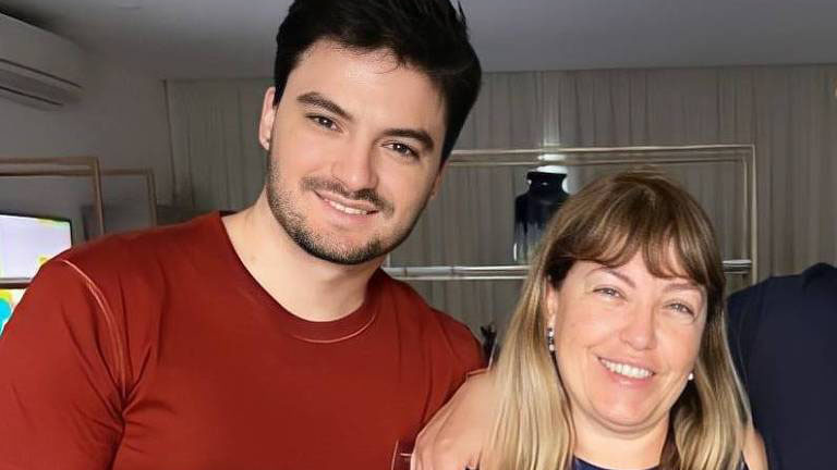 Felipe Neto e dona Rosa: ataques estão sendo recebidos no celular pessoal da mãe do influenciador