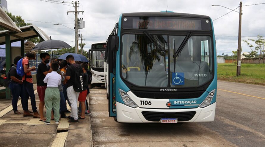 A alta demanda de passageiros na cidade a falta até mesmo de ônibus para atender todas as rotas resultam em reclamação, agora por parte dos estudantes da Unifesspa