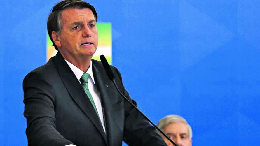 Bolsonaro segue seu plano de reduzir custo dos empregadores
