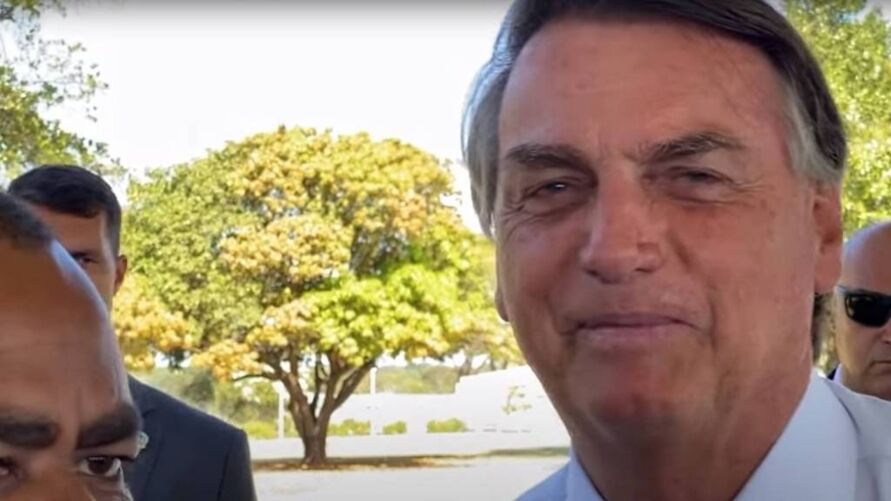 Bolsonaro lembrou que já foi processado por usar a expressão