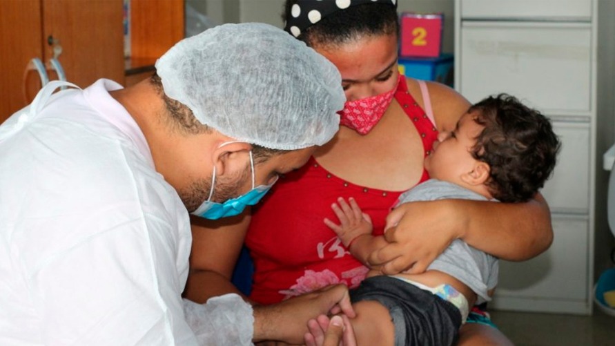 A meta é vacinar 60.923 mil pessoas contra Influenza e 26.408 mil pessoas contra Sarampo