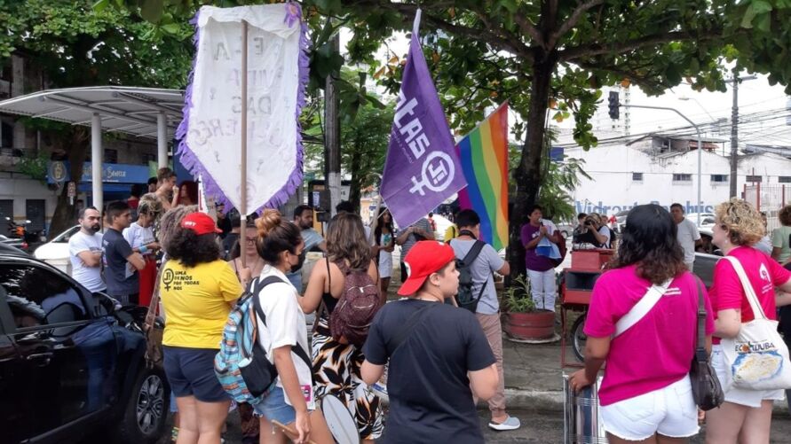 Imagem ilustrativa da notícia: População faz "Beijato" contra agressão de lésbicas em Belém