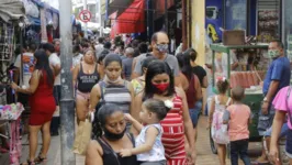 Lojas de rua e nos shoppings oferecem bons descontos até domingo (29).