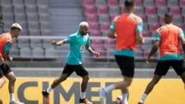 Imagem ilustrativa da notícia Sem Ederson, Tite comanda treino da Seleção na Coreia do Sul