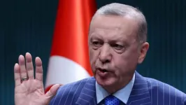 Do lado finlandês, o presidente Sauli Niinistö disse que teve uma conversa "aberta e direta" com Erdogan.