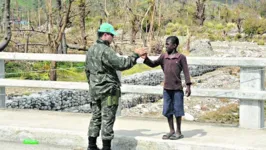 O sargento Allann Queiroz integrou as forças de paz do Brasil no Haiti