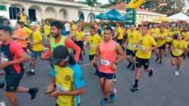 Corrida reuniu cerca de 300 atletas neste domingo (29)