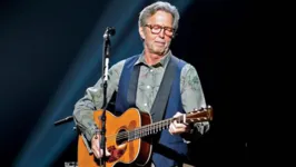 Eric Clapton acredita que vacinados contra a covid-19 foram alvo de “hipnose”. Ele testou positivo