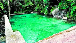 A piscina que muitos acreditam ser terapêutica