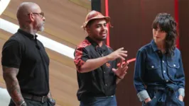 Chef Timóteo dá aula a participantes e jurados