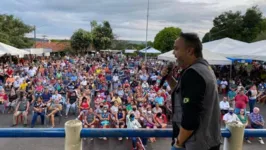 Centenas de moradores se aglomeraram no pátio da Igreja Católica para ouvir o representante da Superintendência do Patrimônio da União no Pará