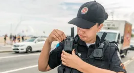 Imagem ilustrativa da notícia Após chacina, policiais começam a usar câmeras no RJ