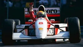 Senna terá sua marca estampada nos carros da equipe.