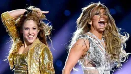 Shakira e J.Lo durante a apresentação no Super Bowl