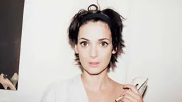 É a terceira vez que Winona Ryder colabora com a Marc Jacobs