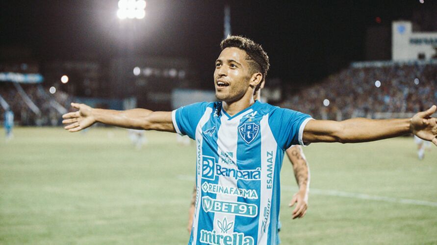 Marlon comemora um de seus gols pelo Paysandu. Atacante espera sentir o gosto de comemorar no Re-Pa
