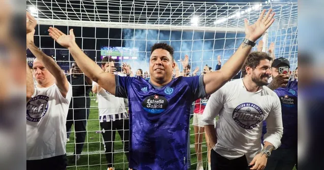 Imagem ilustrativa da notícia Ronaldo comemora retorno de Valladolid à elite da Espanha