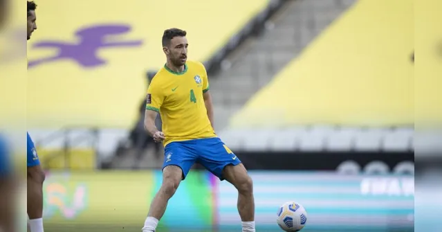 Imagem ilustrativa da notícia Tite convoca Léo Ortiz para amistosos da seleção brasileira