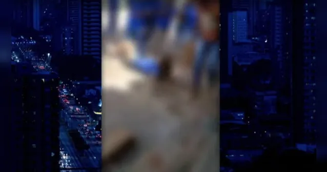 Imagem ilustrativa da notícia Vídeo: alunas brigam na porta da escola em Concórdia do Pará
