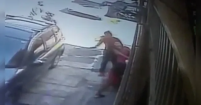 Imagem ilustrativa da notícia Vídeo: assaltante bate em vítima de roubo em Belém