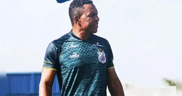 Imagem ilustrativa da notícia Segundinha: Izabelense contrata técnico Rogerinho Gameleira