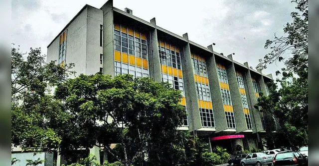 Imagem ilustrativa da notícia Bloqueio de verbas pelo MEC impõe limites às universidades