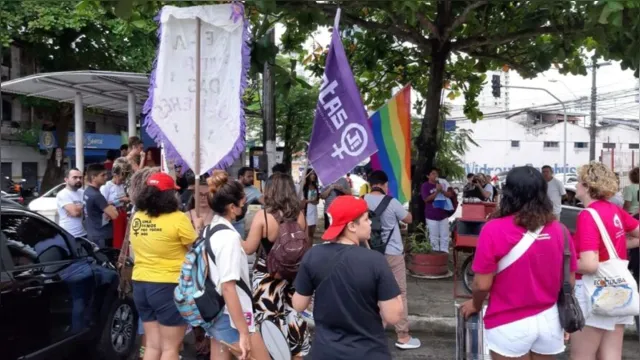 Imagem ilustrativa da notícia População faz "Beijato" contra agressão de lésbicas em Belém