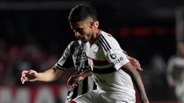 Imagem ilustrativa da notícia São Paulo tropeça no Ceará e perde chance de liderança