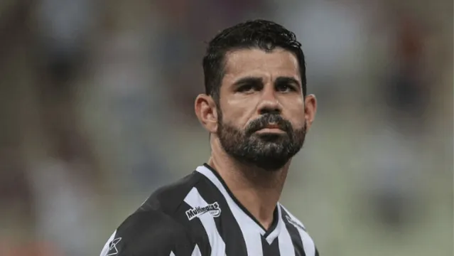Imagem ilustrativa da notícia Diego Costa culpa Taunsa por não jogar no Corinthians