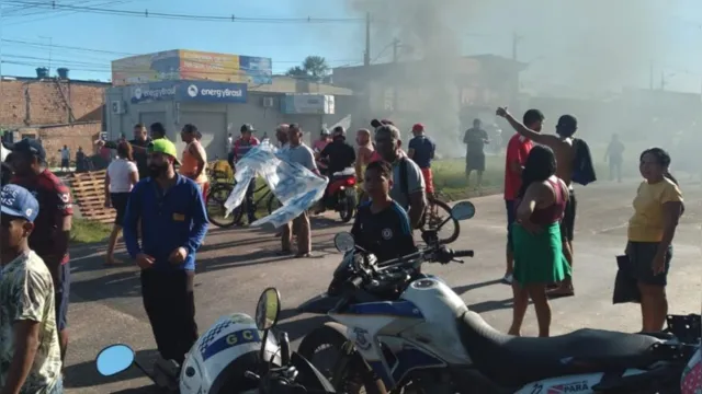 Imagem ilustrativa da notícia Vídeo: moradores protestam na av. Independência nesta manhã