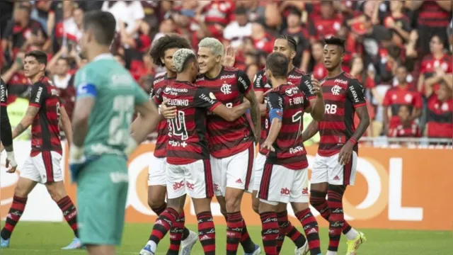 Imagem ilustrativa da notícia Pedro marca, Flamengo vence o Goiás e se distancia do Z-4