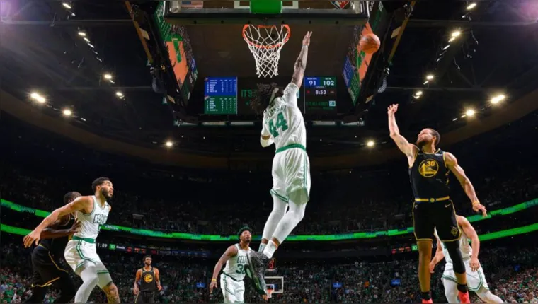 Imagem ilustrativa da notícia Celtics X Warriors: campeão da NBA pode sair hoje à noite