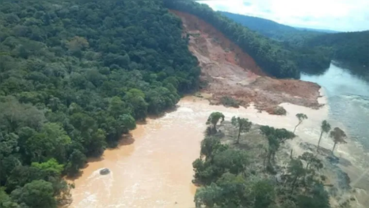 Imagem ilustrativa da notícia Deslizamento de terra em rio do Pará atinge comunidades