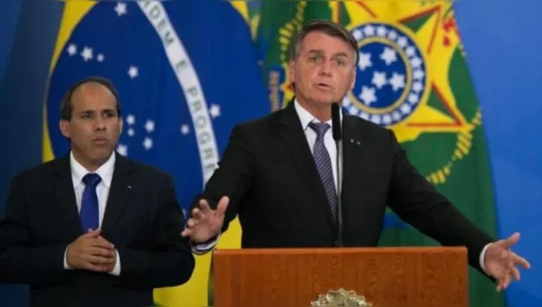 Imagem ilustrativa da notícia Vídeo: Bolsonaro desafia STF: "não vou cumprir a decisão"