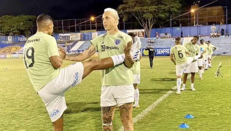 Imagem ilustrativa da notícia Paysandu: Toscano desabafa após gol perdido: "já não presto"