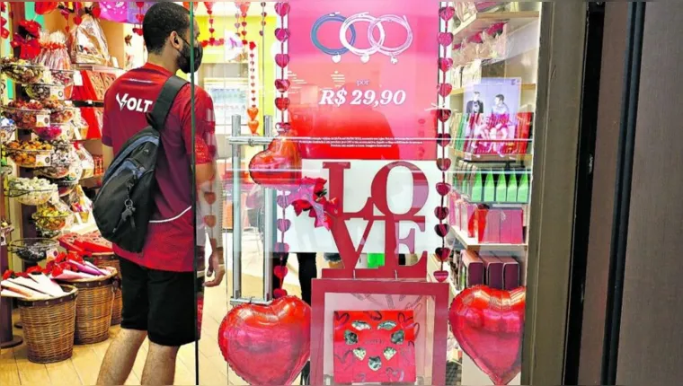 Imagem ilustrativa da notícia Vendas do Dia dos Namorados deixam lojistas empolgados