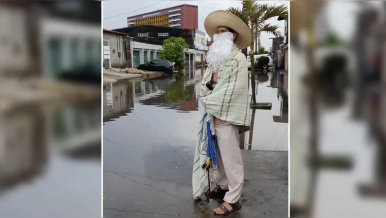 Imagem ilustrativa da notícia Vídeo: Velho do Rio aparece em rua de Belém; veja