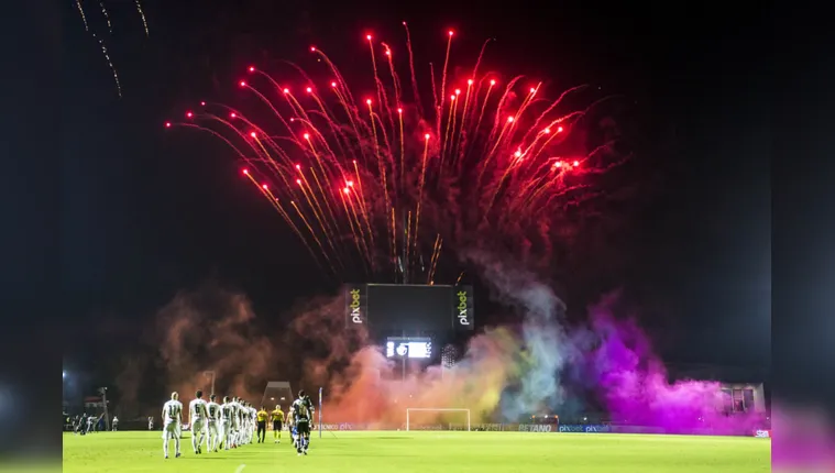 Imagem ilustrativa da notícia Vasco vence o Operário-PR e chega a 14 jogos invicto na B