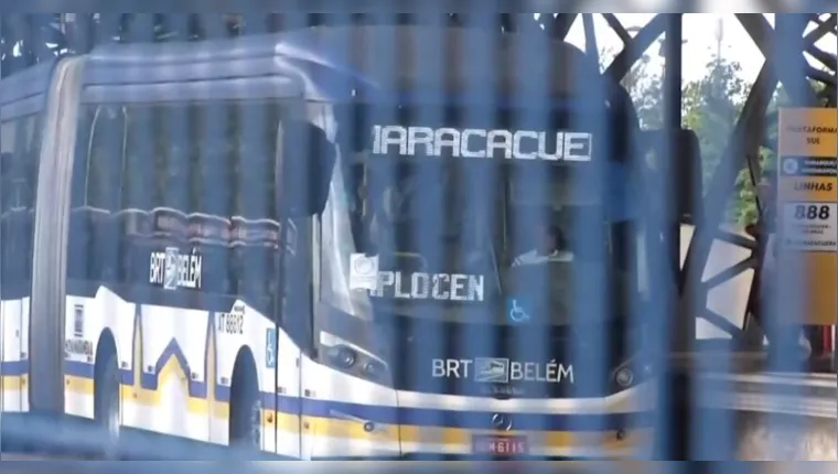 Imagem ilustrativa da notícia Vídeo:
Polícia investiga caso de feto em lixeira do BRT