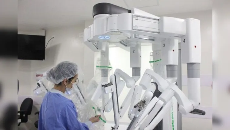 Imagem ilustrativa da notícia Robô chega em hospital do Brasil para realizar cirurgias