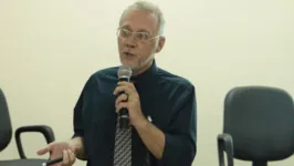Jornalista e cineasta Afonso Gallindo faz tratamento contra quadro grave de câmcer de pulmão