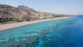 Os ataques aconteceram a 600 metros um do outro, na costa de Sahl Hasheesh.