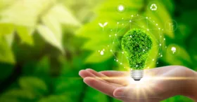 Além de se apresentar como uma solução de abastecimento energético, a produção de biogás combina a geração de energia com o tratamento adequado de resíduos,