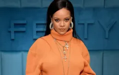 Imagem ilustrativa da notícia Rihanna faz 1ª aparição pública após o nascimento do filho