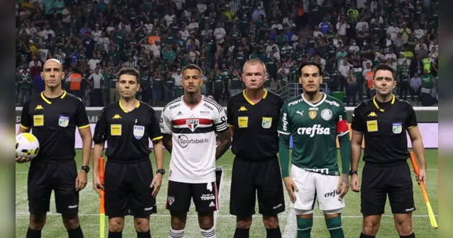 Imagem ilustrativa da notícia Palmeiras faz protesto contra arbitragem diante do São Paulo
