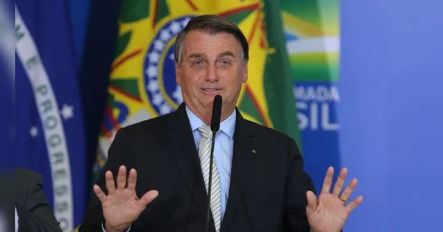 Imagem ilustrativa da notícia Bolsonaro repete mentiras sobre urnas e faz novas ameaças