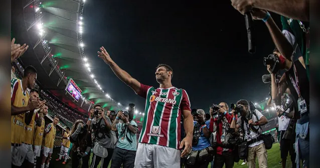 Imagem ilustrativa da notícia Vídeo: Com casa cheia, Fluminense vence no adeus de Fred