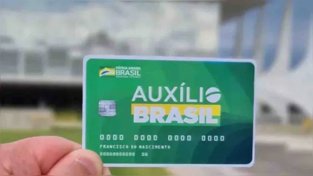 Imagem ilustrativa da notícia Novo cartão do Auxílio Brasil já começou a ser entregue