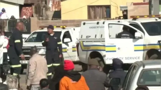 Imagem ilustrativa da notícia Tiroteios em bares na África do Sul deixam 19 mortos