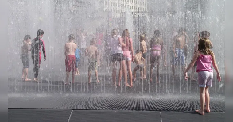 Imagem ilustrativa da notícia Reino Unido declara emergência por causa de onda de calor
